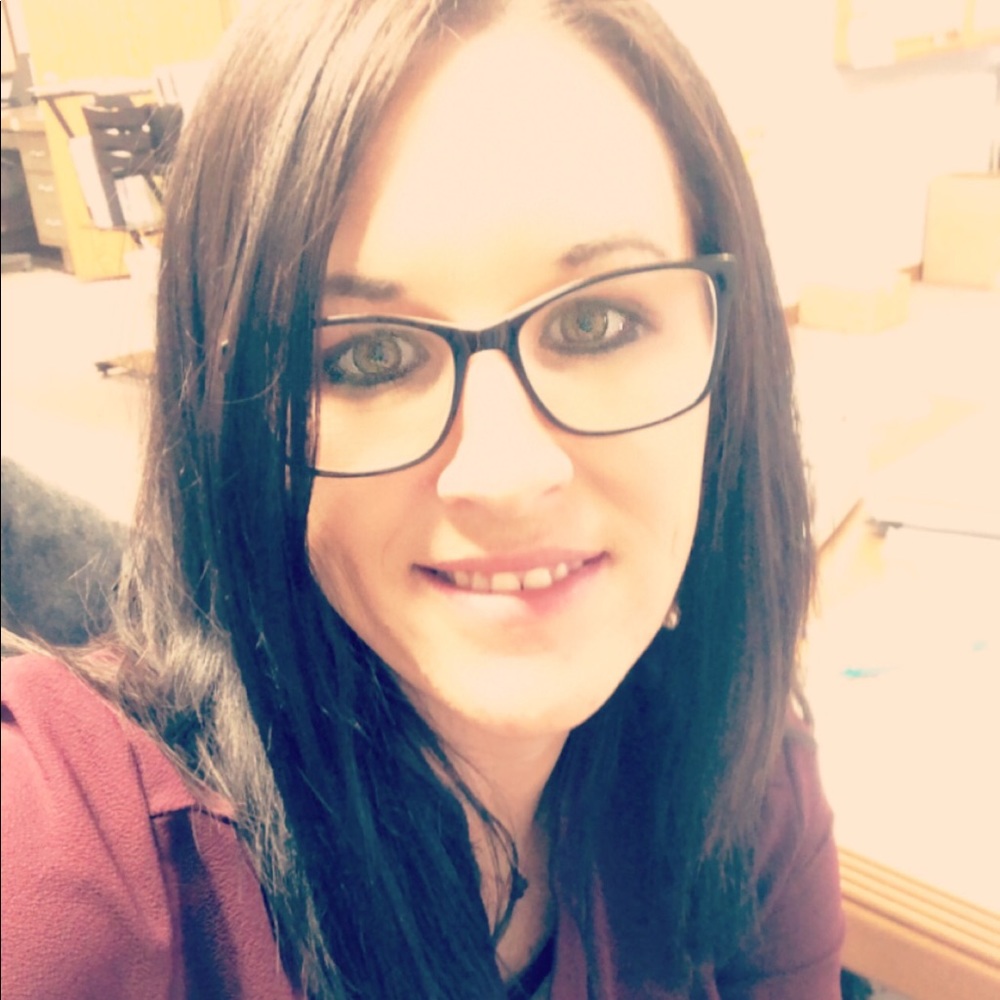 Meet your Posher, Melissa